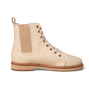 Earlock canvas Boots on a white studio background